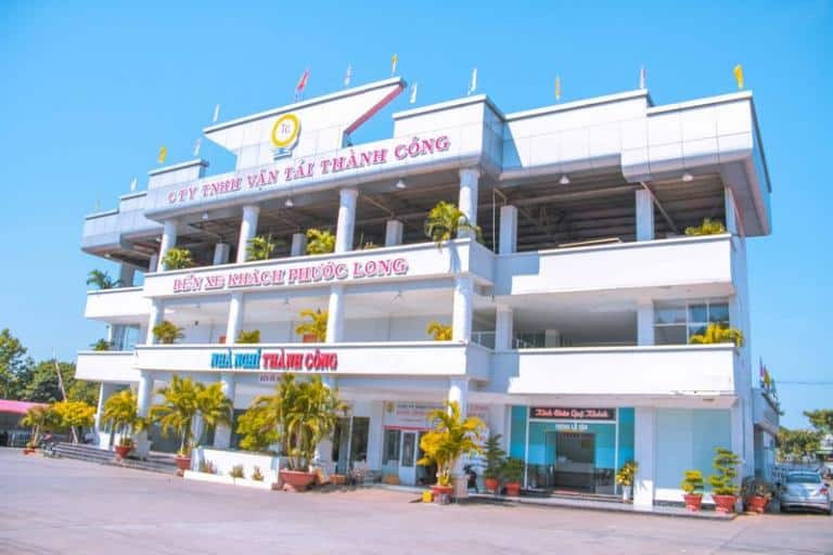 Toàn cảnh bến xe Phước Long tại Bình Phước, điểm kết nối giao thông huyết mạch
