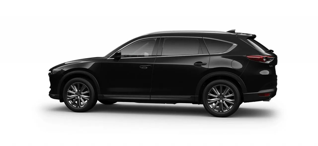 Toàn cảnh ngoại thất xe Mazda CX-8 2024 màu trắng ngọc trai