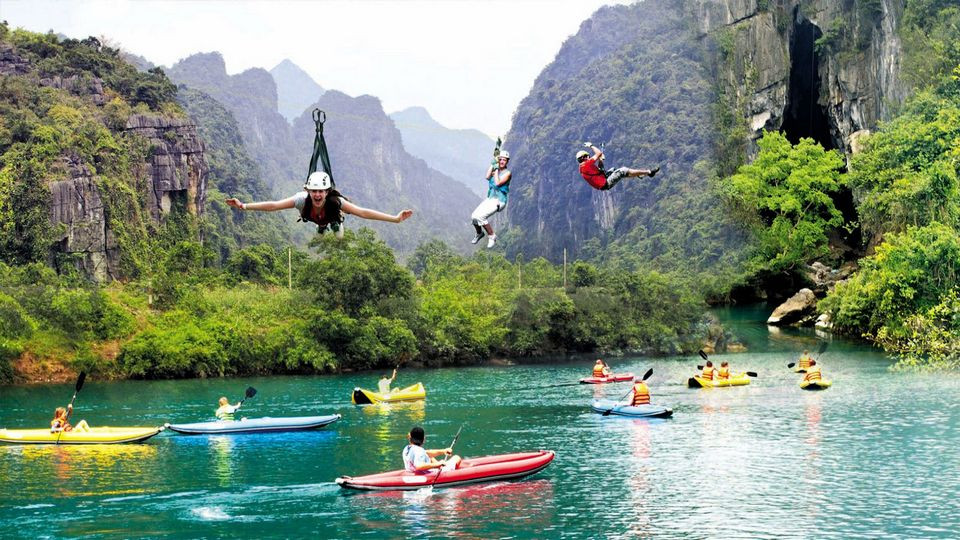 Trượt Zipline Phong Nha Kẻ Bàng