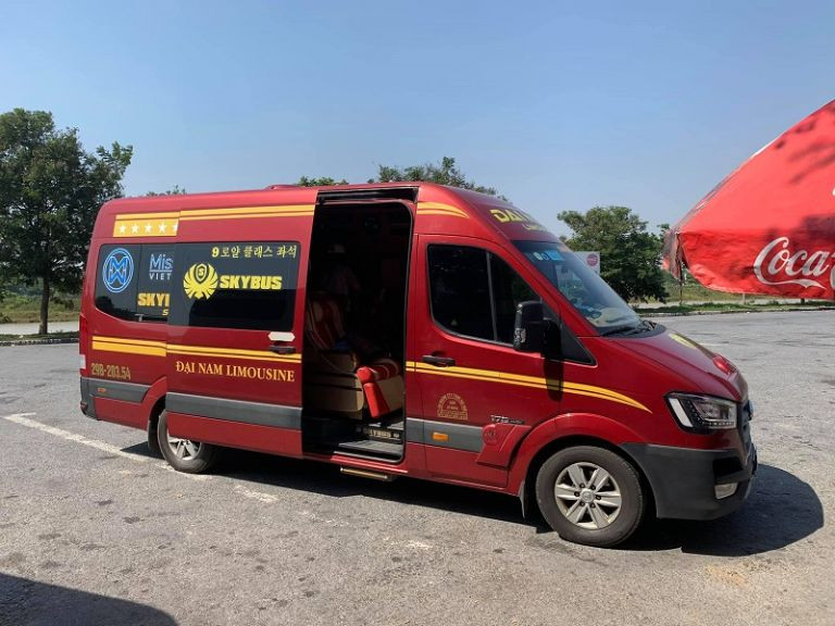 Xe khách Đại Nam trên tuyến Hà Nội Thanh Hóa