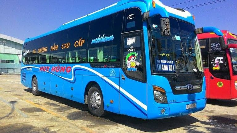 Xe khách Hùng Huy phục vụ tuyến Hà Nội Châu Đốc