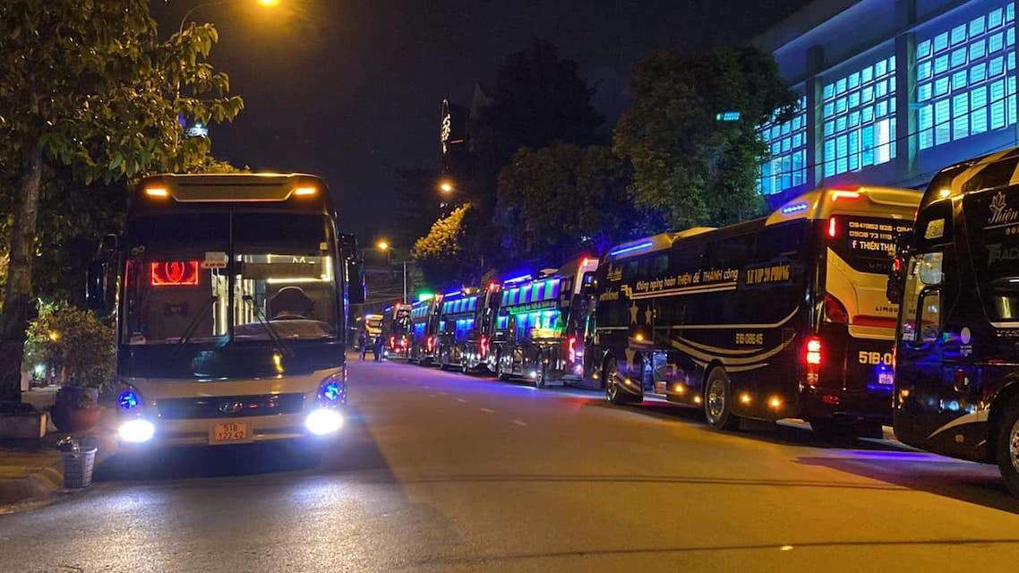 Xe Limousine giường phòng hiện đại của nhà xe Thiện Thành chạy tuyến Sài Gòn Rạch Giá